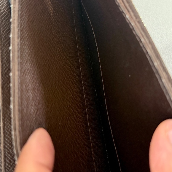 Authentic Louis Vuitton Porte-Trésor International Wallet - Picture 15 of 15